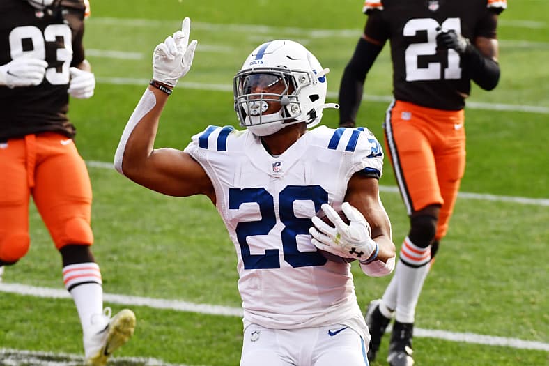 cleveland browns trade for jonathan taylor