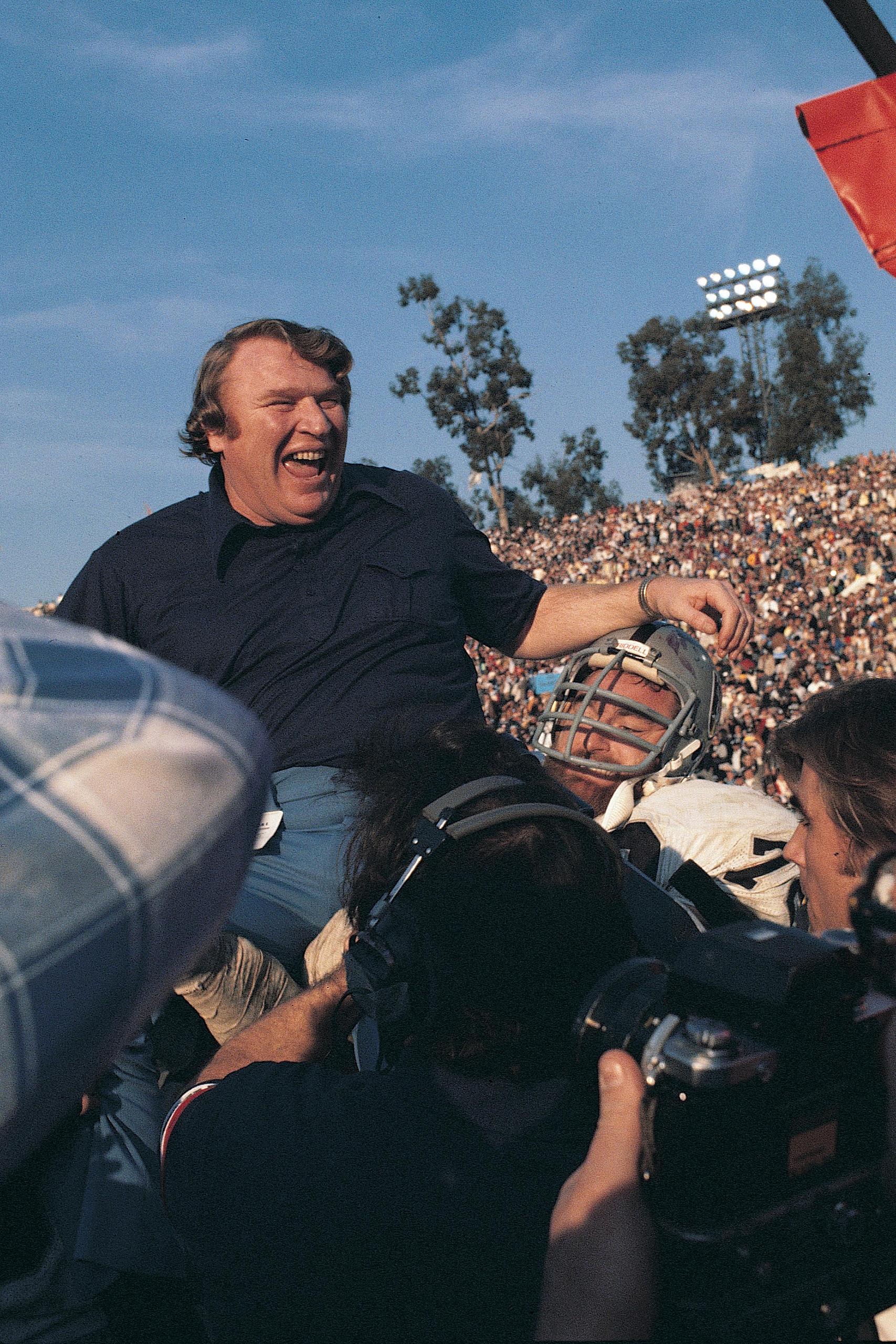 SUPER BOWL XI