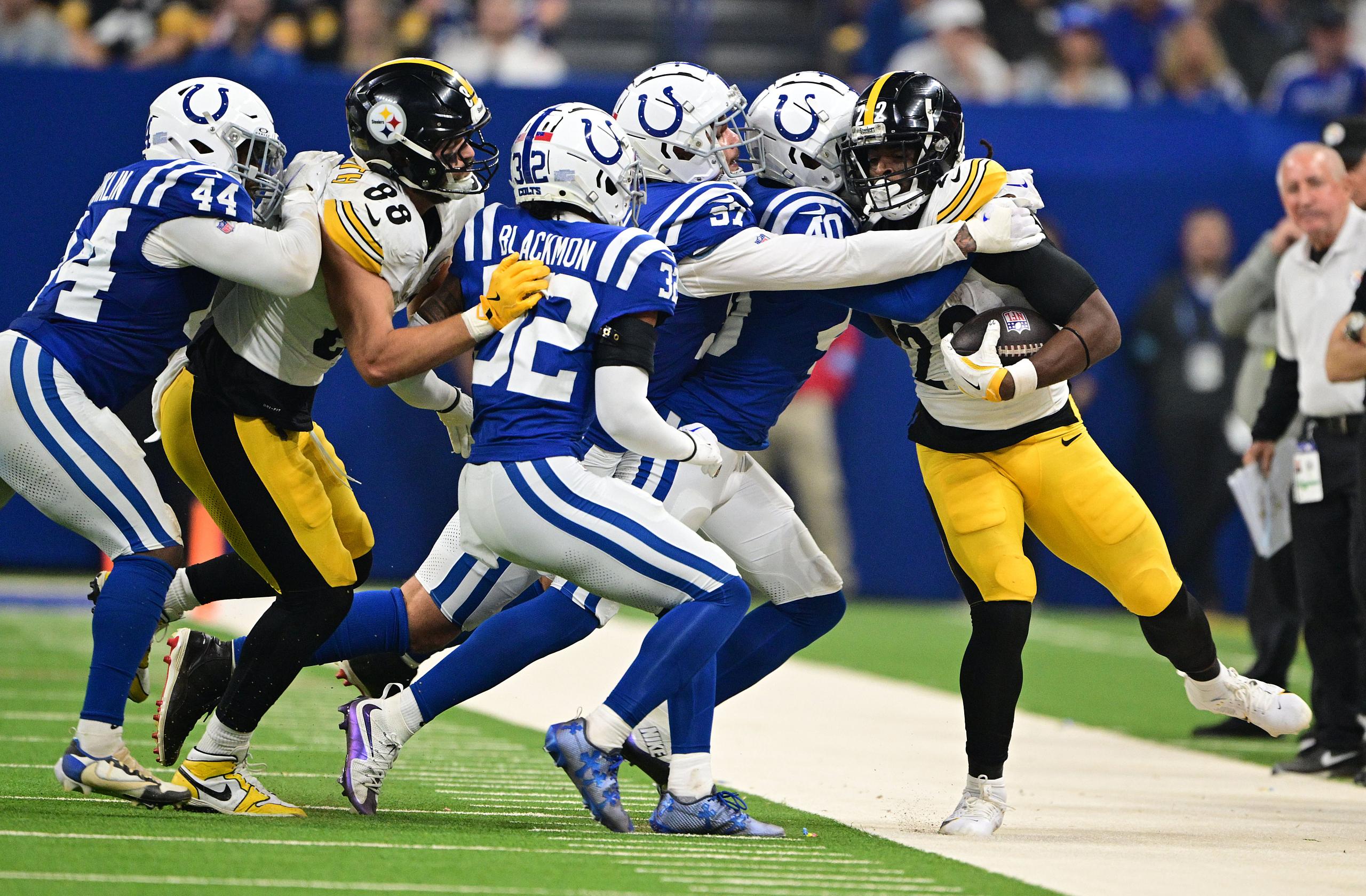 NFL: Pittsburgh Steelers at Indianapolis Colts