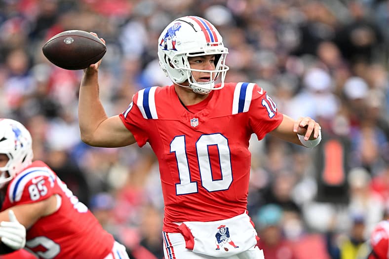 NFL: Houston Texans at New England Patriots