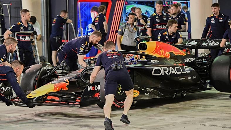 red bull max verstappen formula 1 F1 2025 Bahrain Grand Prix