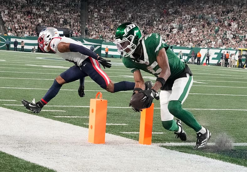 New England Patriots schedule predictions, Patriots predictions