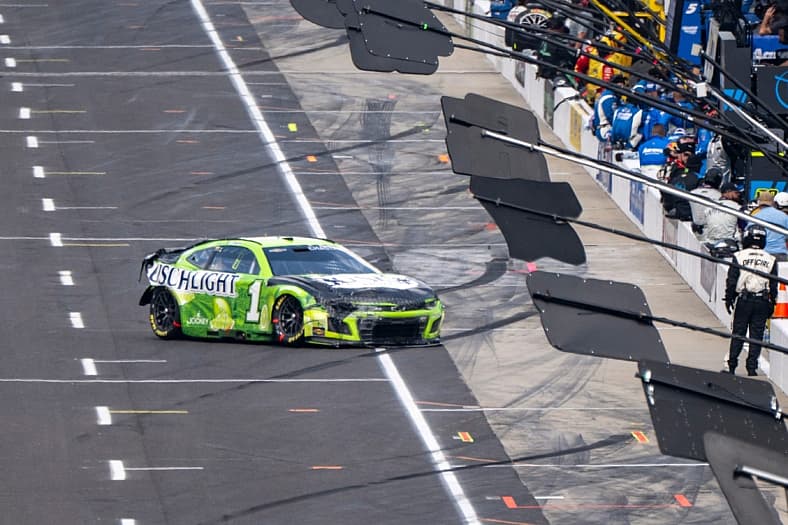 NASCAR predictions for Iowa
