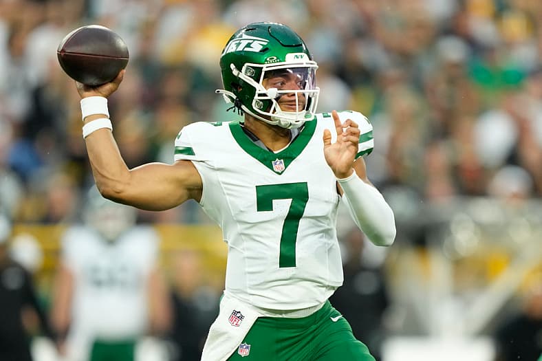 NFL: New York Jets at Green Bay Packers