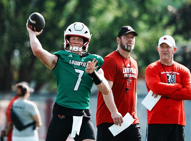 Top 25 college football rankings