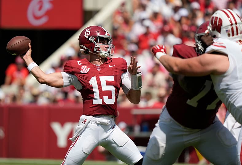 NCAA Football: Wisconsin at Alabama
