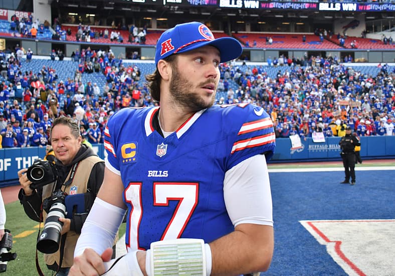 NFL: Miami Dolphins at Buffalo Bills