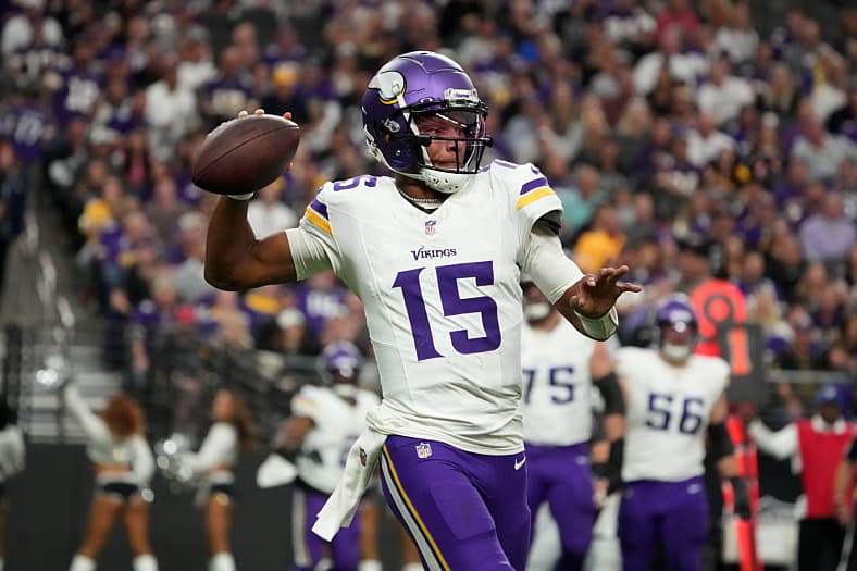 NFL: Minnesota Vikings at Las Vegas Raiders