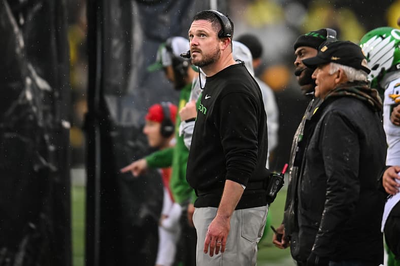 Oregon Ducks vs Iowa Hawkeyes