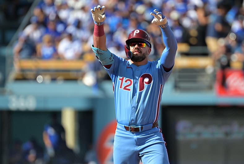 mlb free agency