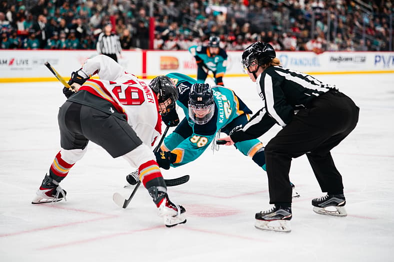 Sirens rookie Kristyna Kaltounkova takes a faceoff against Ottawa Charge captain Brianne Jenner.