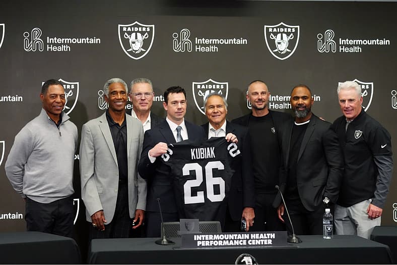 las vegas raiders coaching staff klint kubiak