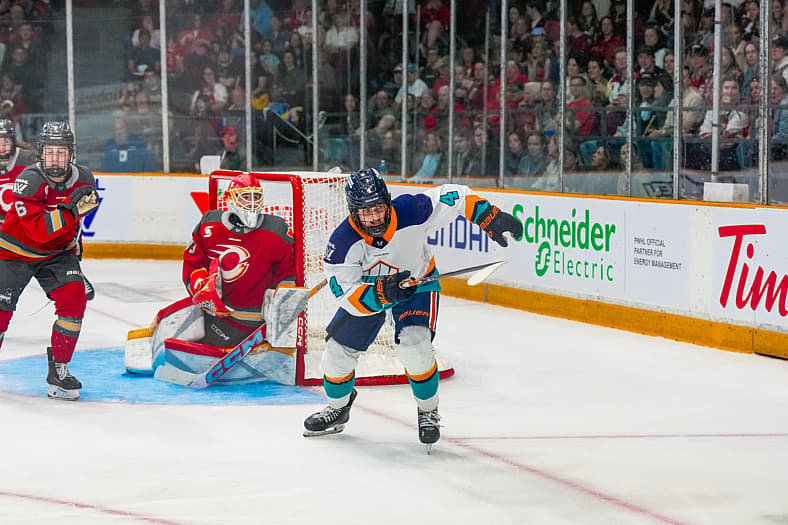 New York Sirens forward Elle Hartje skates away from Ottawa Charge goalie Gwyneth Philips during a 5-1 loss at TD Place.