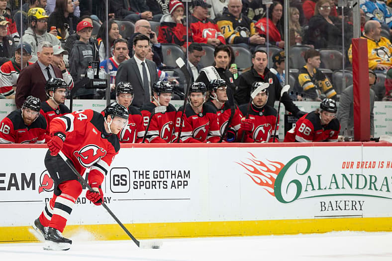 NHL: Pittsburgh Penguins at New Jersey Devils
