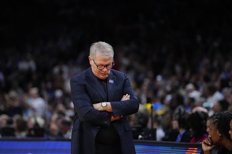 Connecticut head coach Geno Auriemma reacts to a South Carolina basket at Mortgage Matchup Center during the Women's Final Four