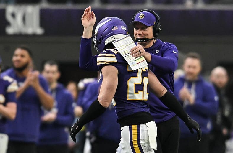 NFL: Green Bay Packers at Minnesota Vikings