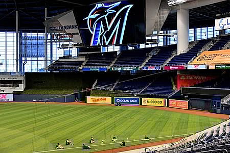 tagreuters.com2020binary_LYNXMPEGAC1LC-VIEWIMAGE