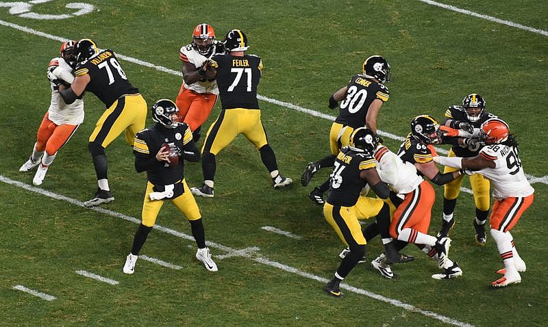 tagreuters.com2021binary_MTZXEH1BQXVTEV-BASEIMAGE