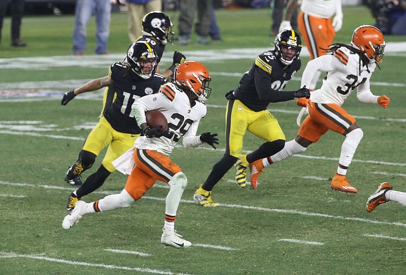 tagreuters.com2021binary_MTZXEH1BQZWYHQ-BASEIMAGE