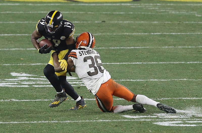 tagreuters.com2021binary_MTZXEH1BR4QHLC-BASEIMAGE