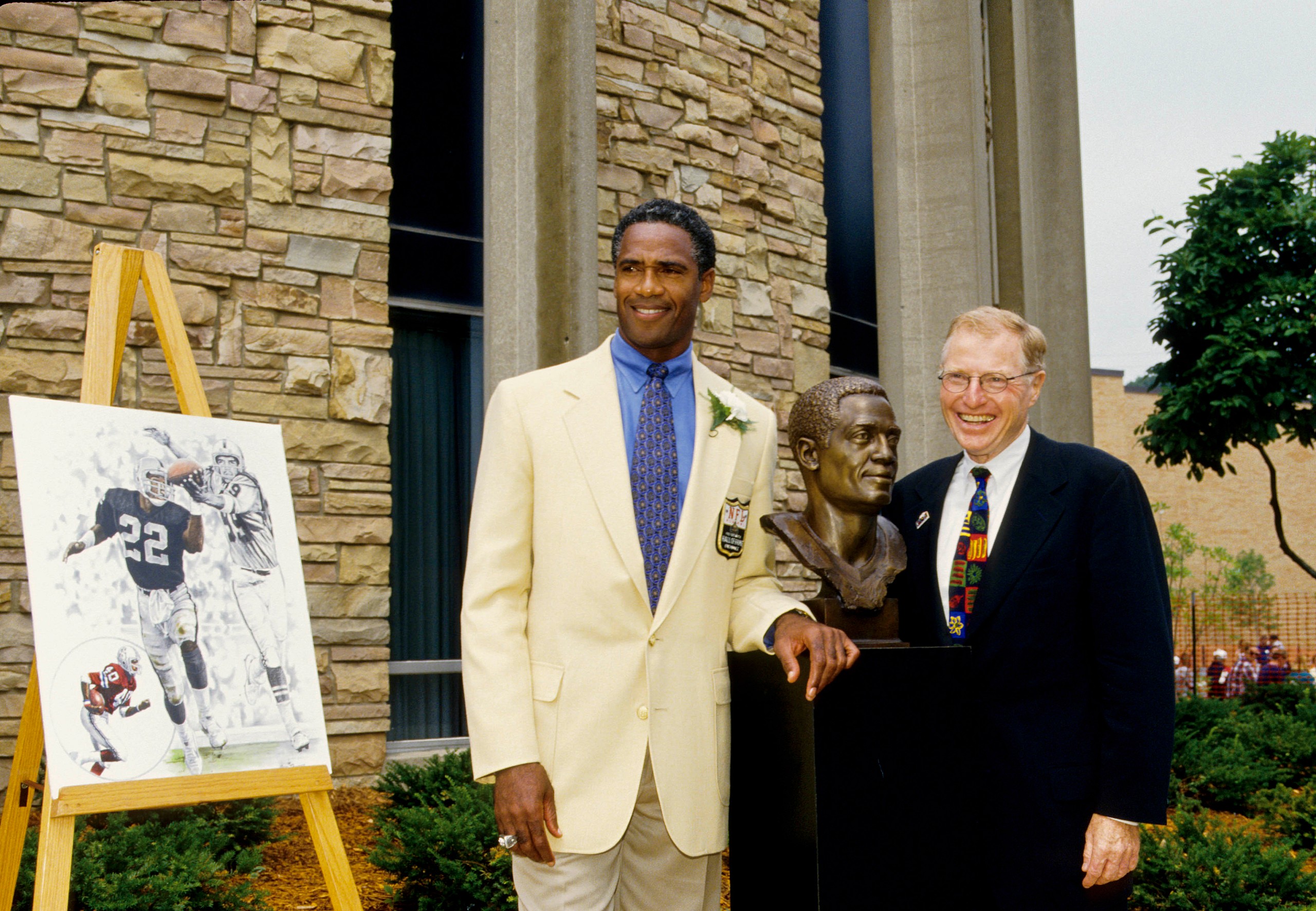 Mike-Haynes-Pro-Football-Hall-of-Fame