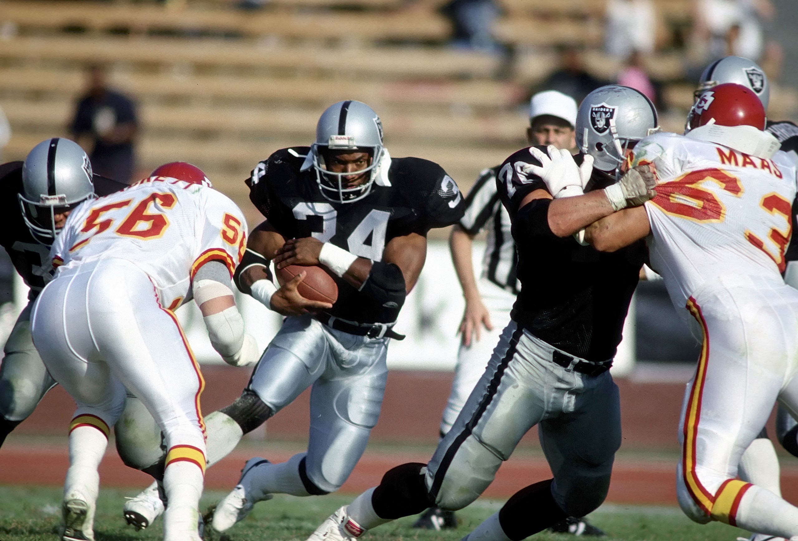 Los Angeles Raiders running back Bo Jackson