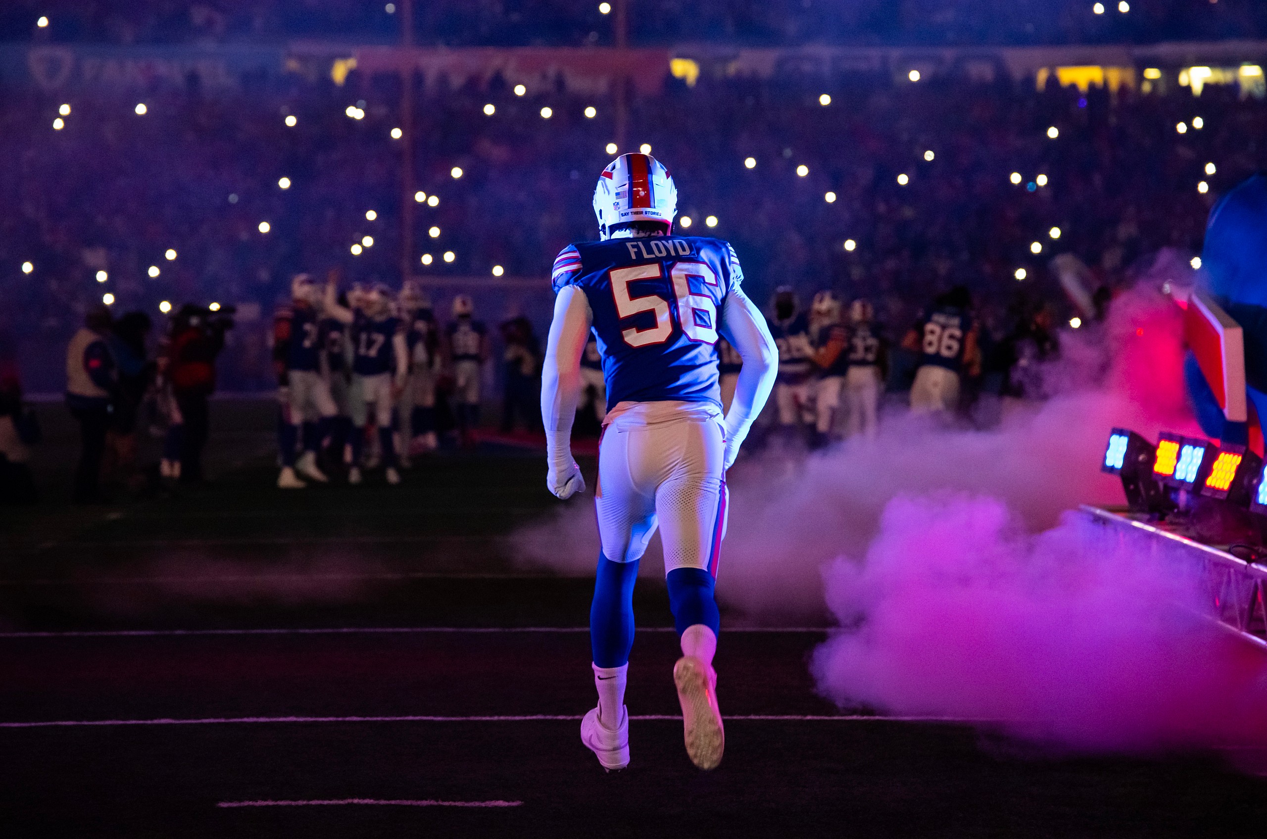 Buffalo Bills star Leonard Floyd