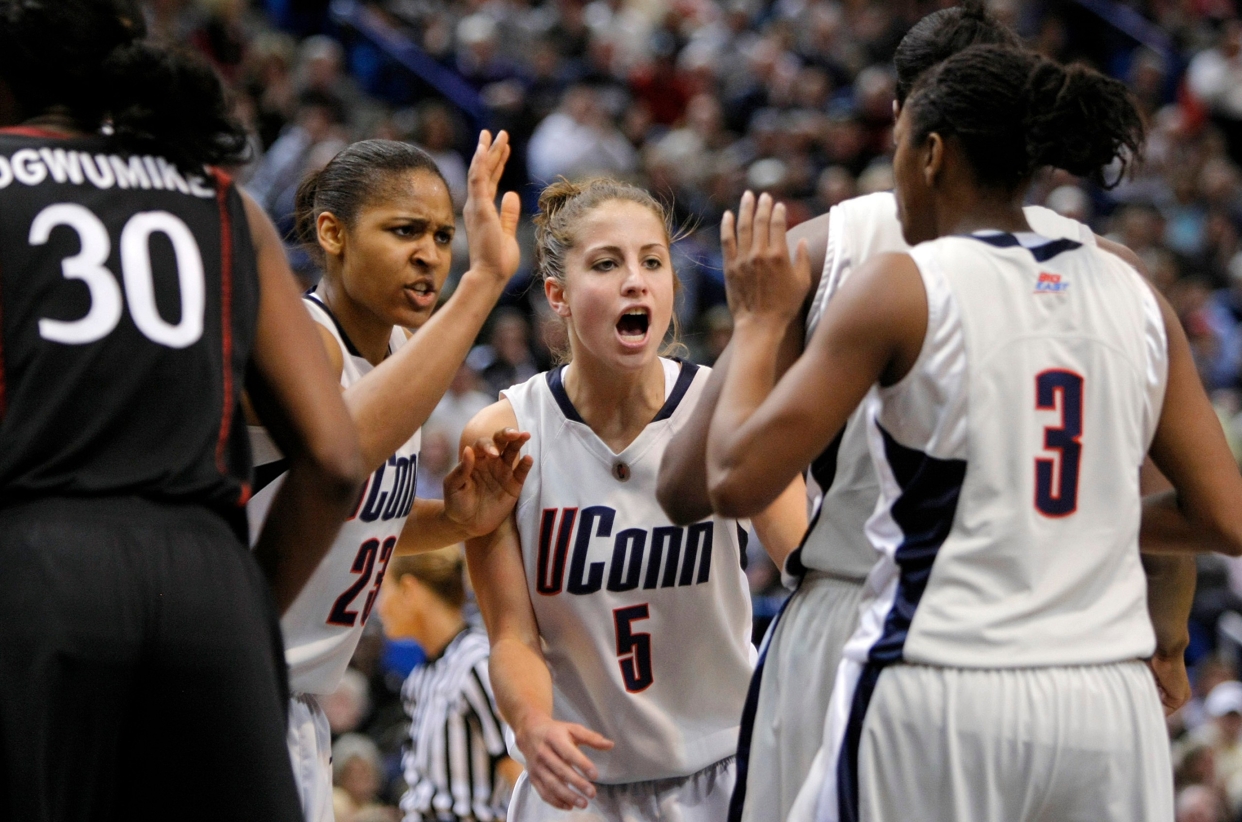 undefeated national champions in women