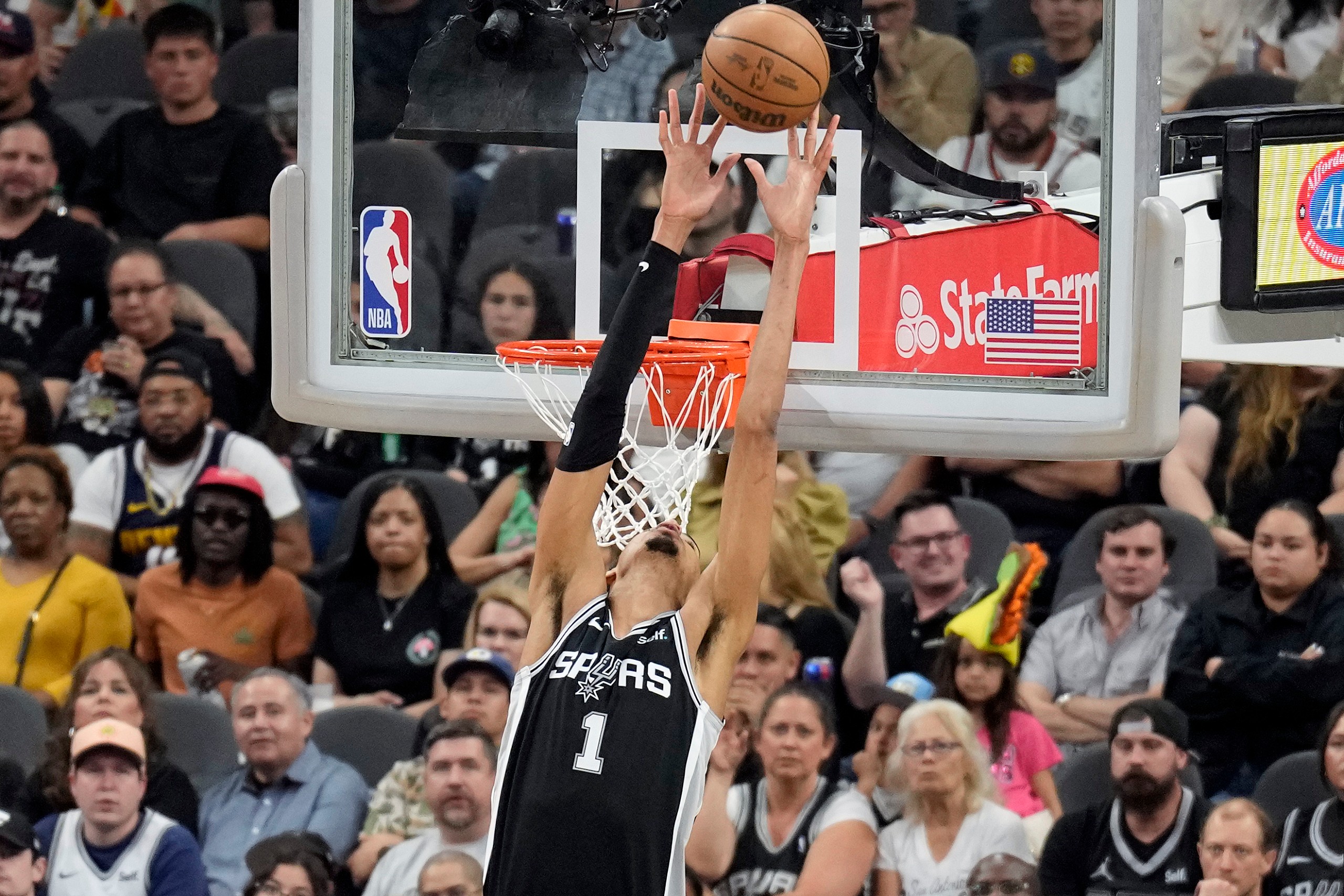 NBA: Denver Nuggets at San Antonio Spurs