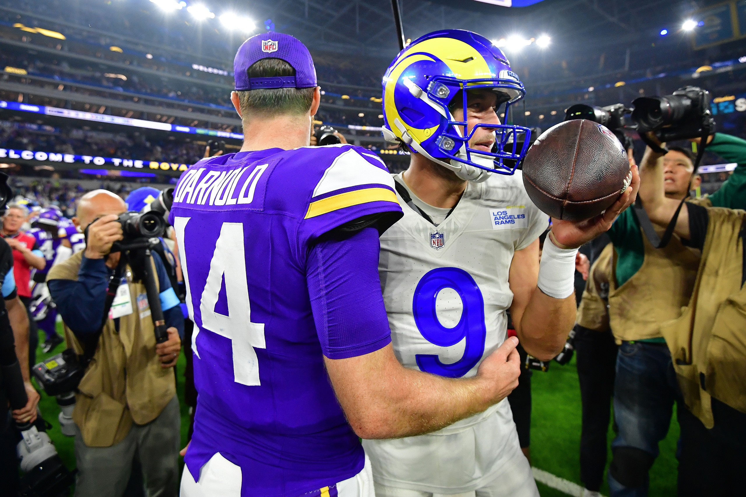 Minnesota Vikings, Los Angeles Rams