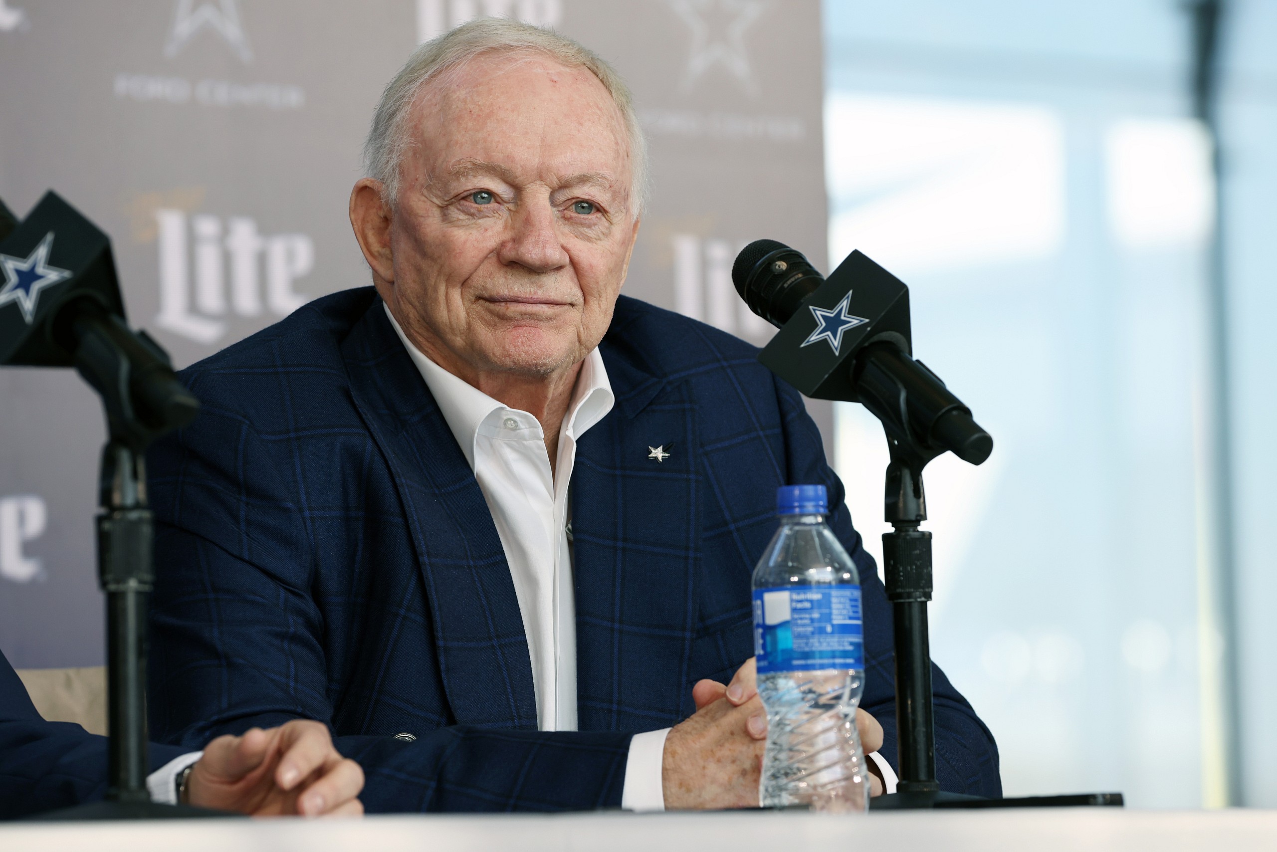 Dallas Cowboys owner Jerry Jones