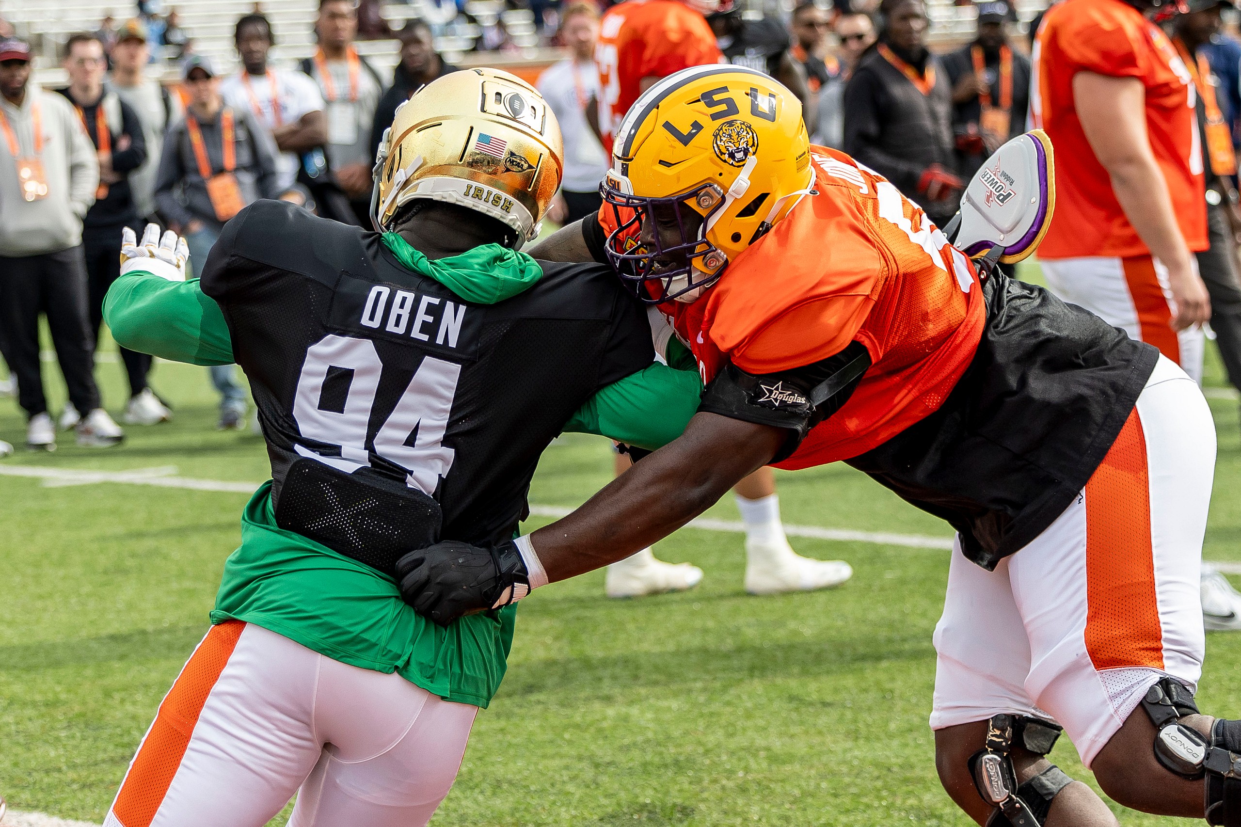 Chicago Bears mock draft 2025