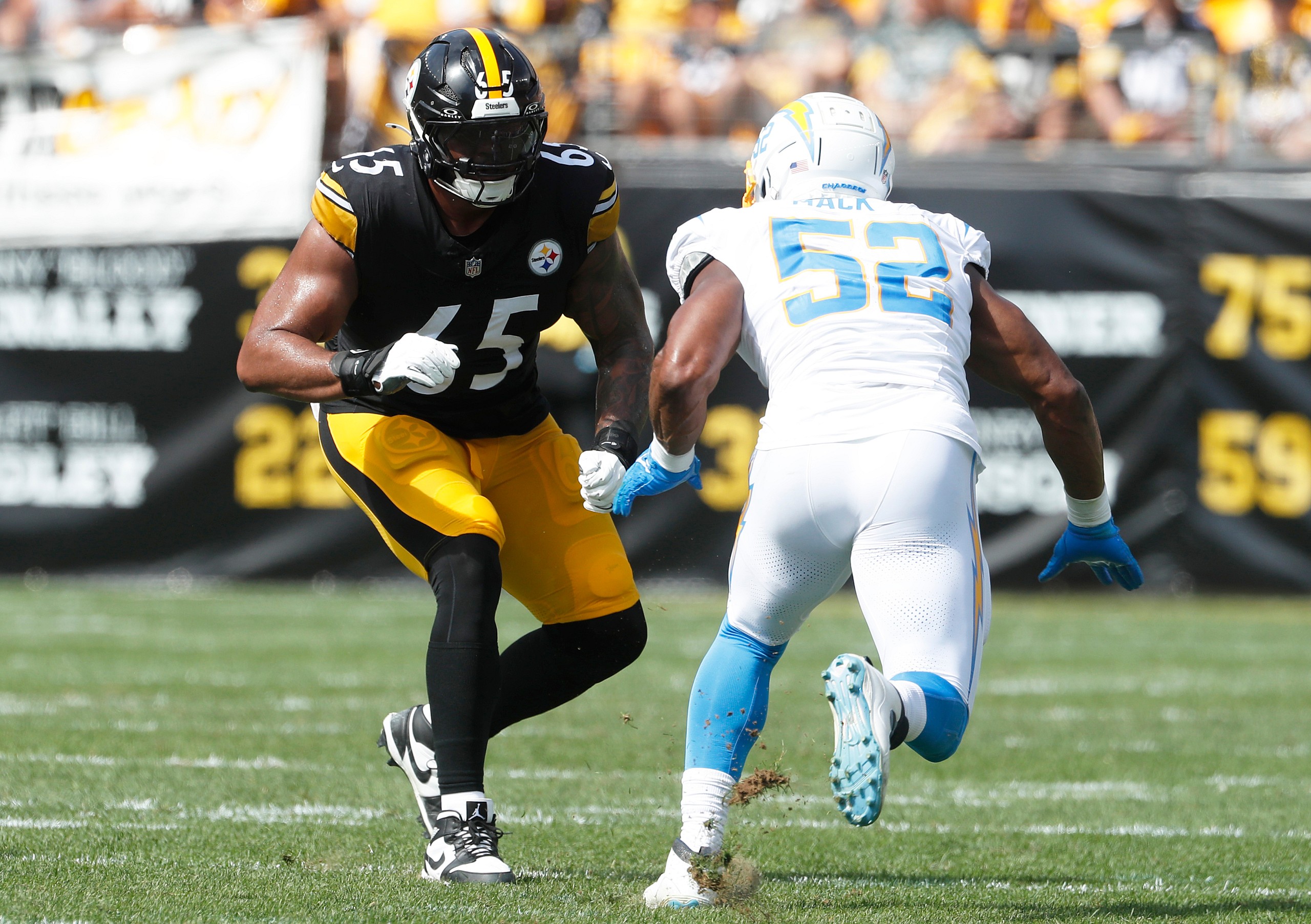 NFL: Los Angeles Chargers at Pittsburgh Steelers