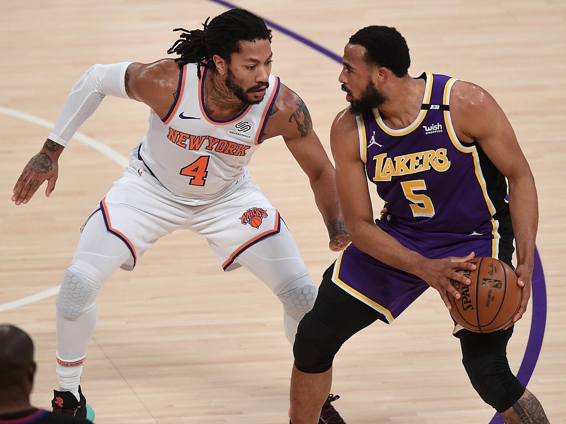 Charlotte Hornets sign Derrick Rose