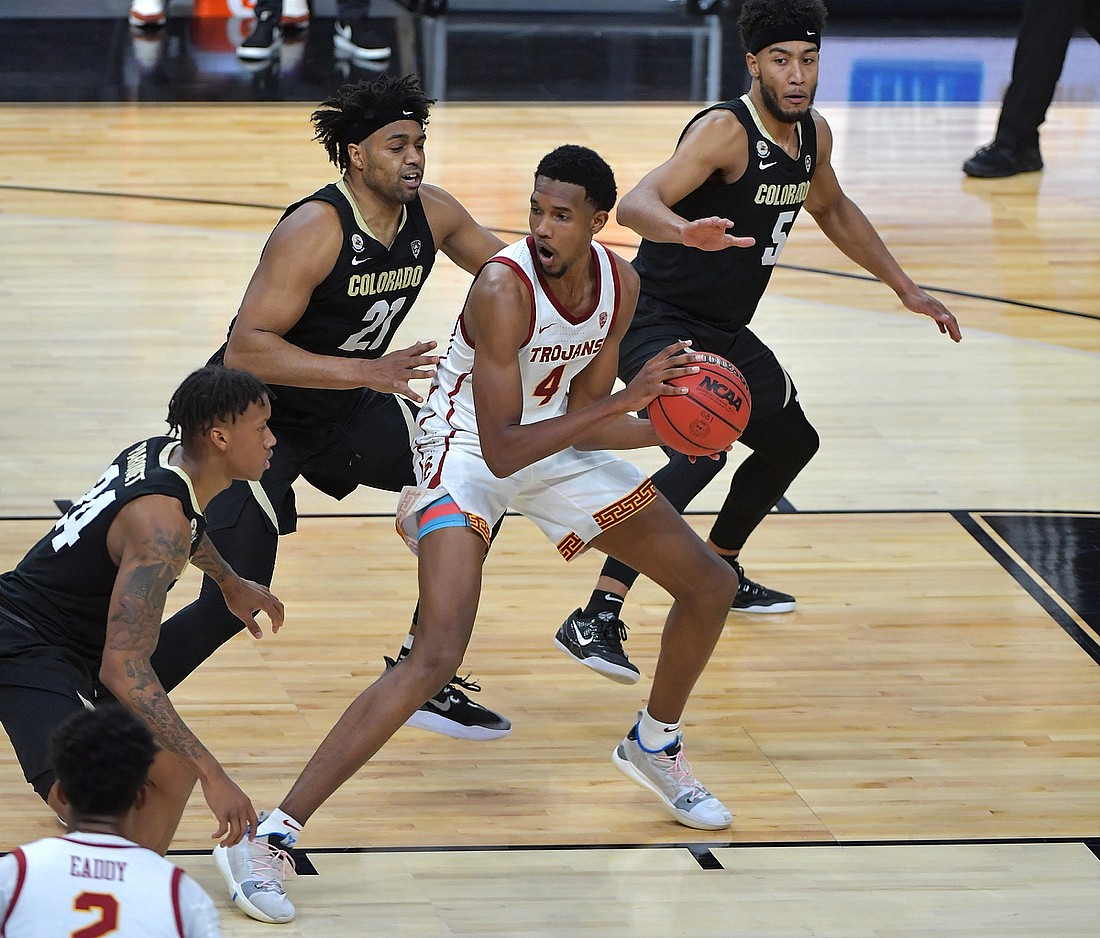 Charlotte Hornets draft Evan Mobley