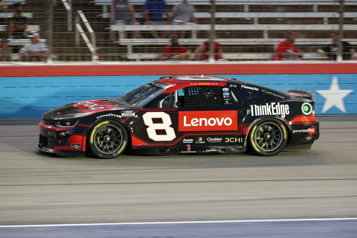 NASCAR: Autotrader EchoPark Automotive 500