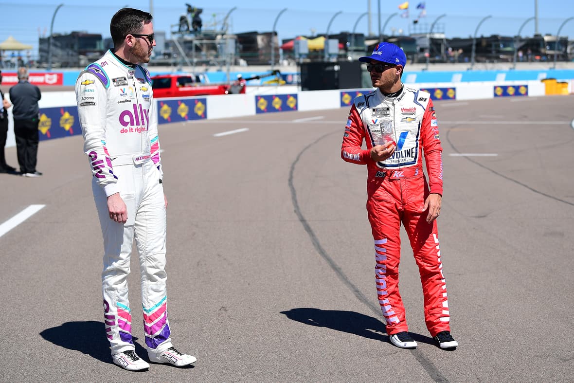NASCAR: Ruoff Mortgage 500 Practice & Qualifying