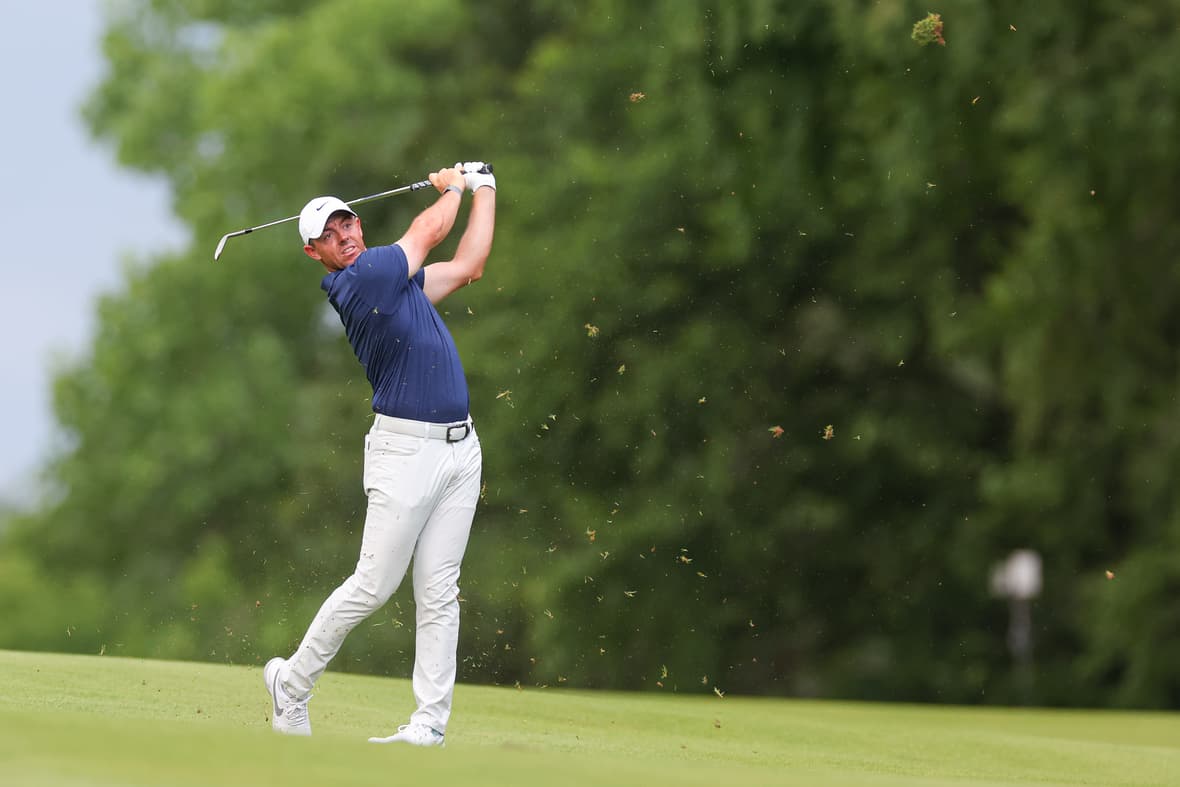 pga tour, liv golf
