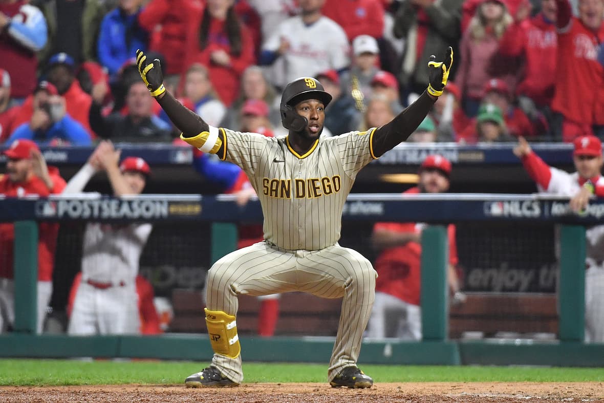mlb free agency