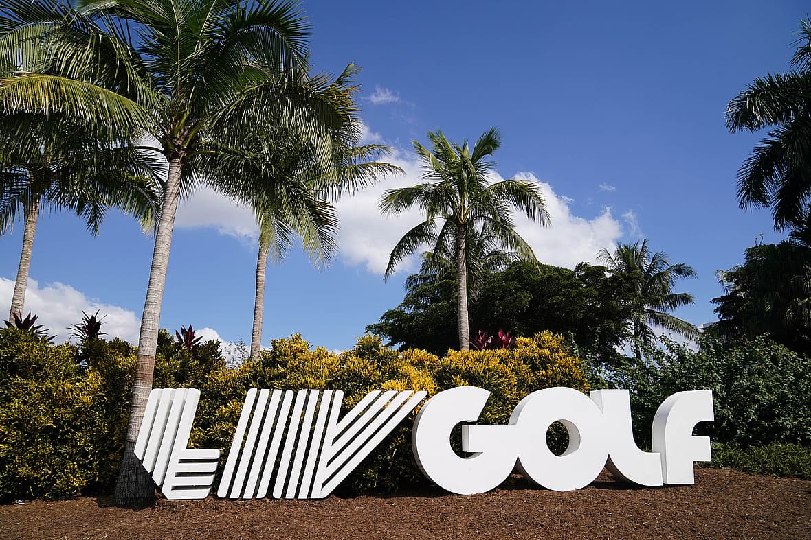 pga tour, liv golf