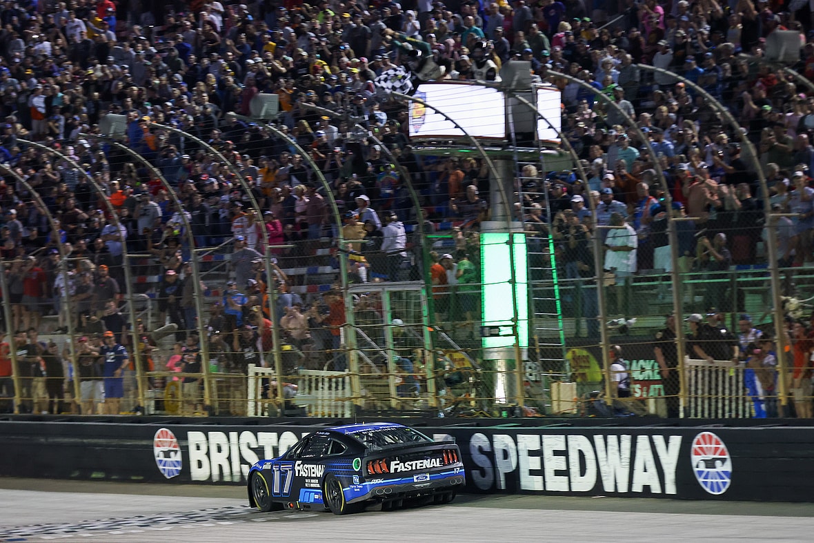 NASCAR: Bass Pro Shops Night Race