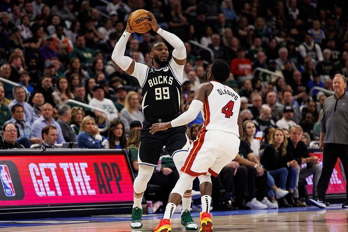 NBA: Playoffs-Miami Heat at Milwaukee Bucks