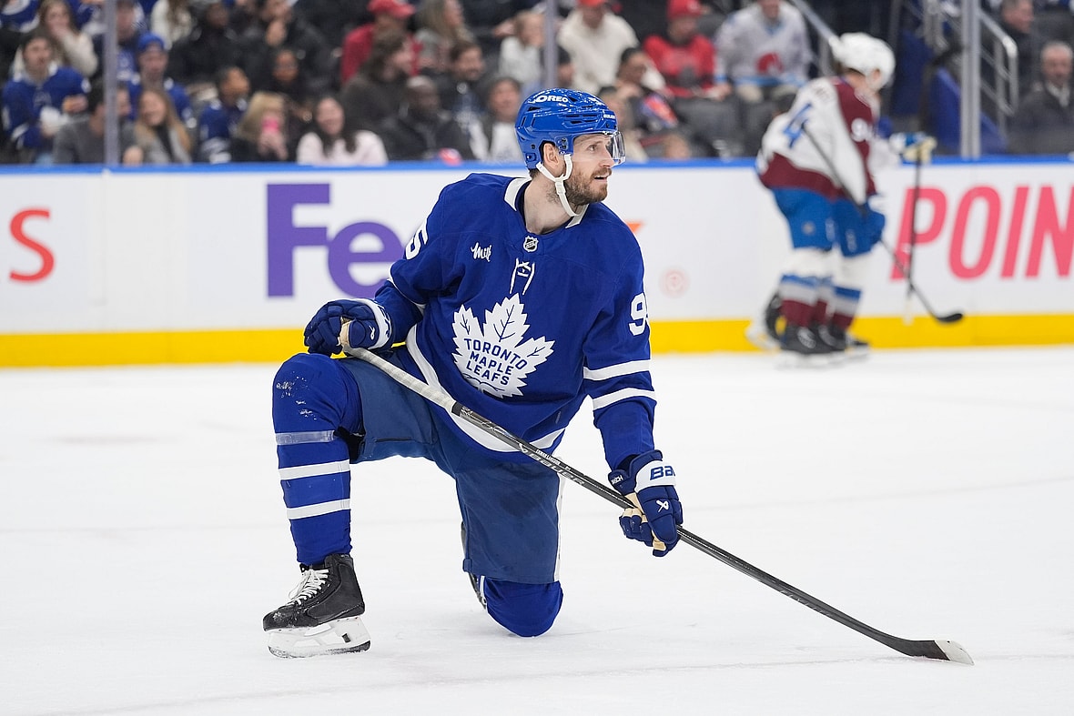 NHL: Colorado Avalanche at Toronto Maple Leafs