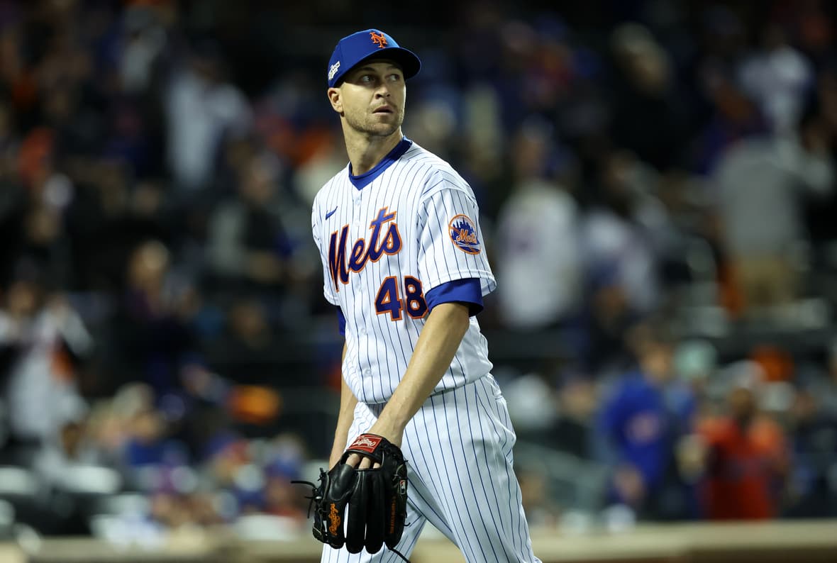 mlb free agents