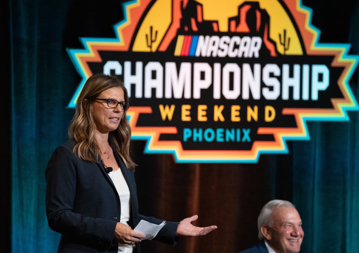 Syndication: Arizona Republic and NASCAR