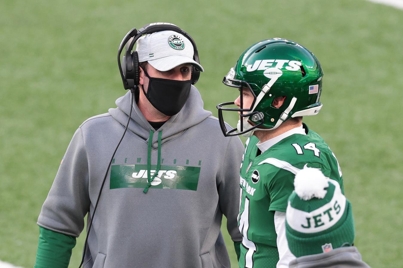 NFL Week 17 odds: Jets-Patriots