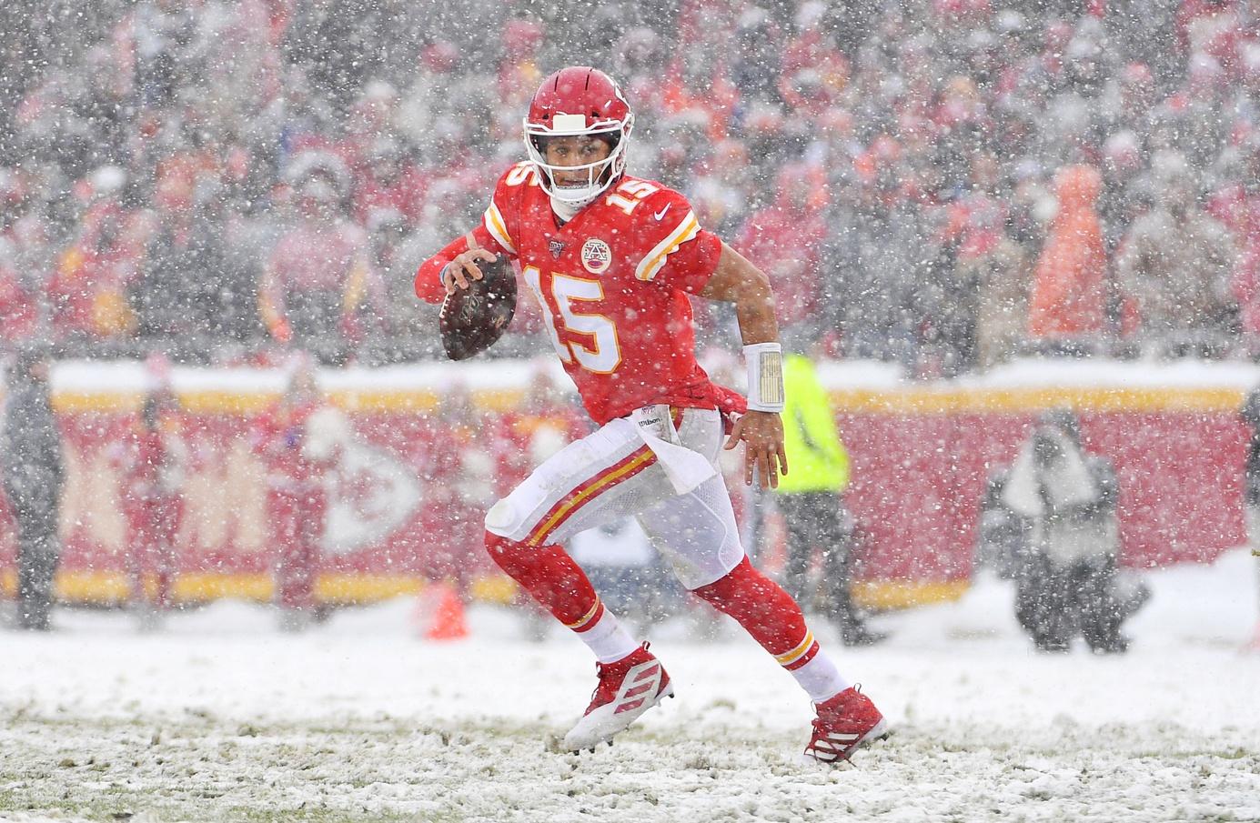 Imagine Ezekiel Elliott teaming up with Patrick Mahomes