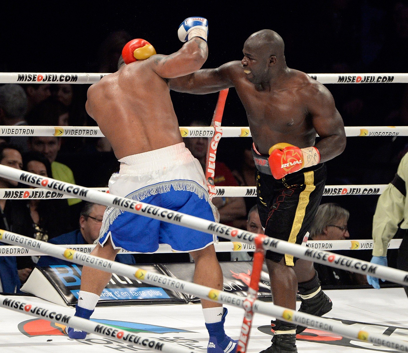 Joe Joyce, Carlos Takam