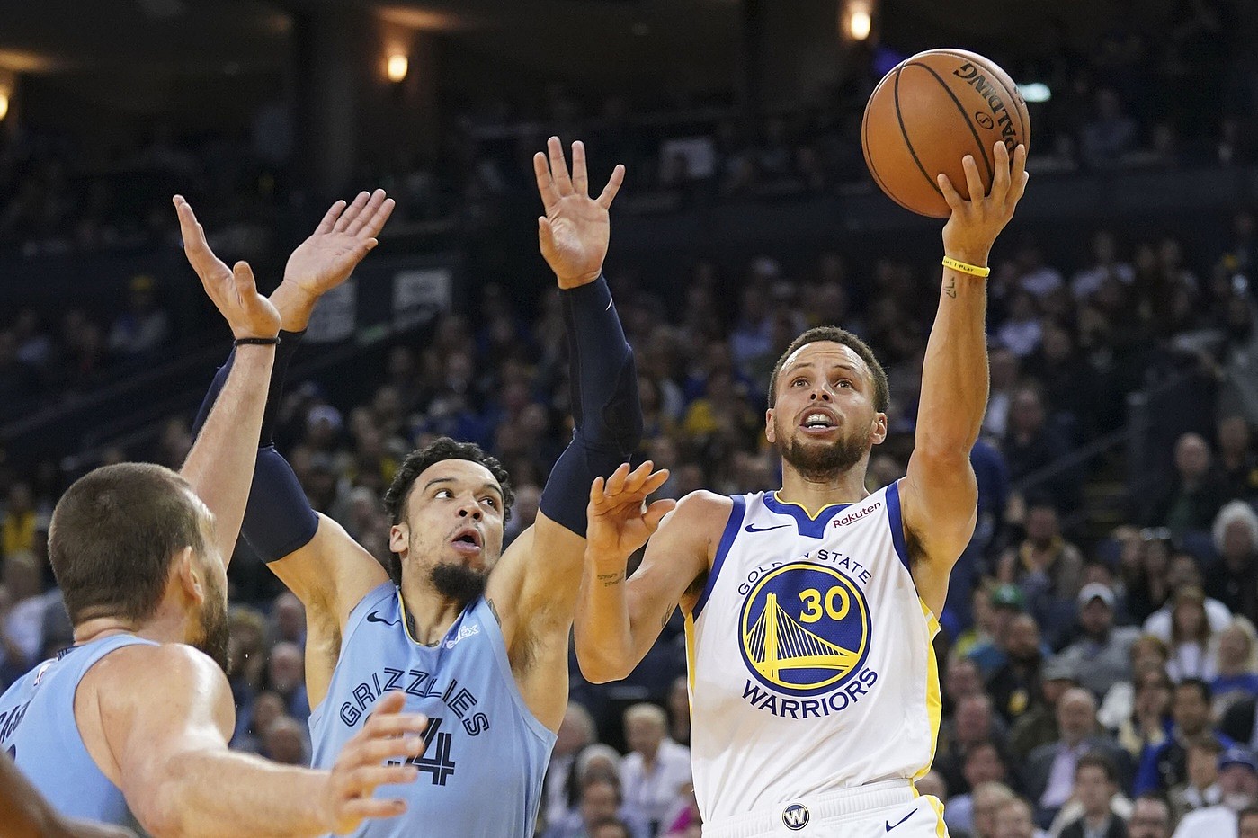 Golden State Warriors Stephen Curry, Memphis Grizzlies Dillon Brooks