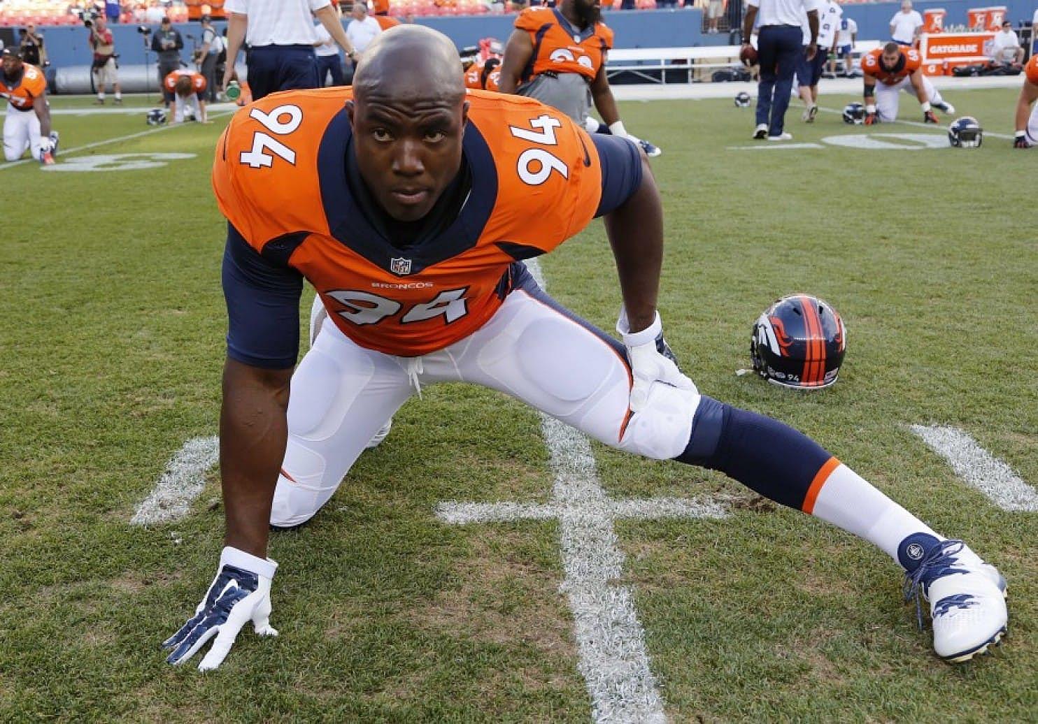 Courtesy of Washington Post: Ware struggled big time in a pass-rushing role this year.